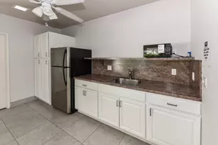 3960 Oaks Clubhouse Dr, Pompano Beach, FL 33069 - Photo 21