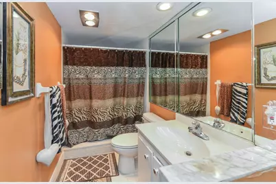 3960 Oaks Clubhouse Drive, Unit #209, Pompano Beach, FL 33069 - Photo 15