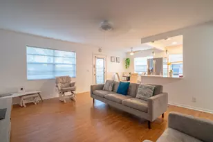 313 Burgundy Unit, Delray Beach, FL 33484 - Photo 3