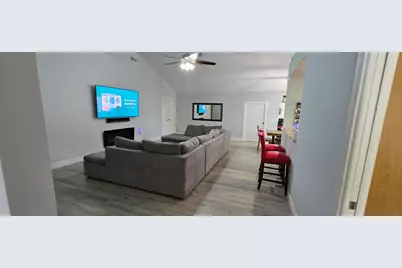 2285 Saratoga Lane, West Palm Beach, FL 33409 - Photo 5