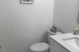 725 Lori Dr, Palm Springs, FL 33461 - Photo 5