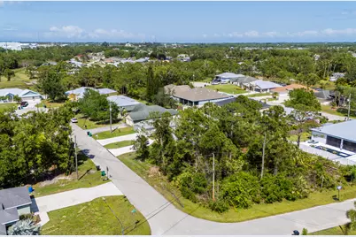 5489 NW Brent Court, Port Saint Lucie, FL 34986 - Photo 5