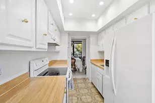 3706 Bridgewood Dr, Boca Raton, FL 33434 - Photo 11