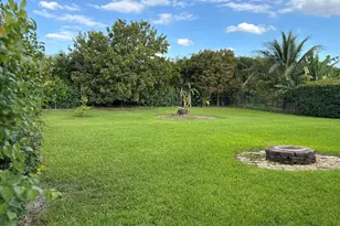 215 Monterey Way, Royal Palm Beach, FL 33411 - Photo 17