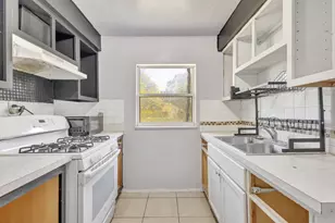 107 Gotham Dr, Fort Pierce, FL 34946 - Photo 11