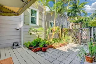 42 Palm Square, Delray Beach, FL 33483 - Photo 27