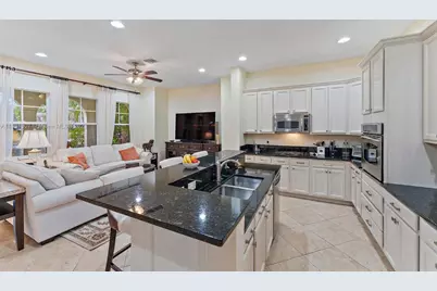 834 Madison Court, Palm Beach Gardens, FL 33410 - Photo 5