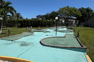 721 Lori Dr, Palm Springs, FL 33461 - Photo 25