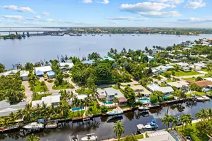 1359 SW Dyer Point Rd, Palm City, FL 34990 - Photo 55