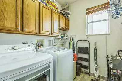 694 Cresta Circle, West Palm Beach, FL 33413 - Photo 27