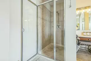 694 Cresta Cir, West Palm Beach, FL 33413 - Photo 23