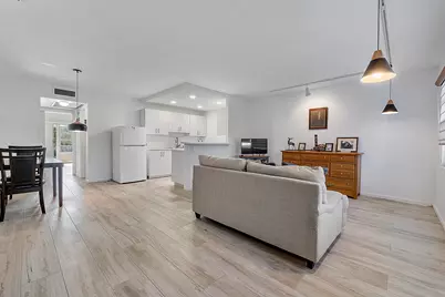1012 Newport G, Unit #1012, Deerfield Beach, FL 33442 - Photo 3