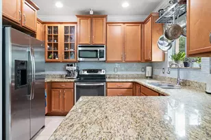 4725 Foxtail Palm Ct, Greenacres, FL 33463 - Photo 13