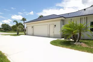 2000 SW Leafy Rd, Port Saint Lucie, FL 34953 - Photo 19