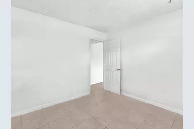 455 Janice Avenue, South Bay, FL 33493 - Photo 17