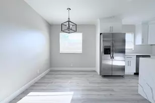 284 Flanders F, Delray Beach, FL 33484 - Photo 5