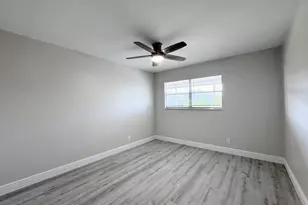 284 Flanders F, Delray Beach, FL 33484 - Photo 9