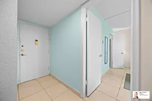 137 Golden Isles Dr, Hallandale Beach, FL 33009 - Photo 25