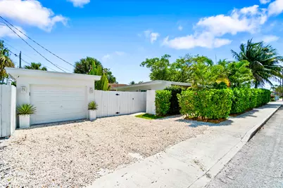 6312 Webster Avenue, West Palm Beach, FL 33405 - Photo 3