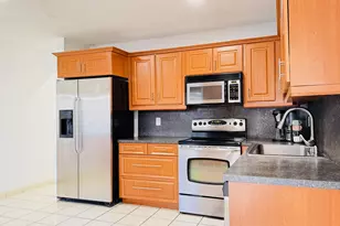 8765 Azalea Ct, Tamarac, FL 33321 - Photo 7
