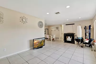 566 SE Floresta Drive, Port Saint Lucie, FL 34983 - Photo 9