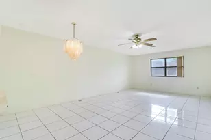 135 Manchineel Ct, Royal Palm Beach, FL 33411 - Photo 13