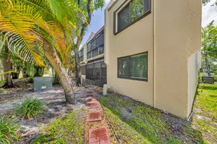 301 N Pine Island Rd, Plantation, FL 33324 - Photo 23