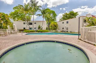 301 N Pine Island Rd, Plantation, FL 33324 - Photo 21