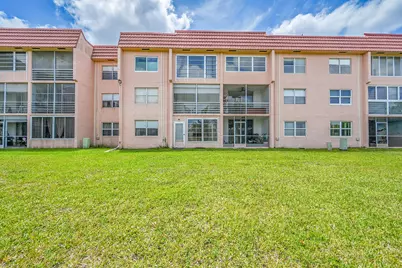 9621 Sunrise Lakes Boulevard, Unit #104, Sunrise, FL 33322 - Photo 25