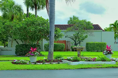 2532 Boundbrook Drive S, Unit #105, Palm Springs, FL 33406 - Photo 29