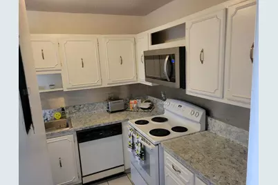 2401 Del Aire Boulevard, Unit #202, Delray Beach, FL 33445 - Photo 7