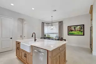 128 Viera Dr, Palm Beach Gardens, FL 33418 - Photo 25