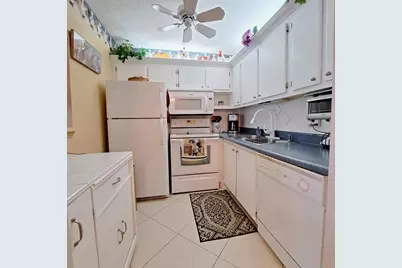53 Northampton C, West Palm Beach, FL 33417 - Photo 7