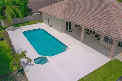 13645 Folkestone Court, Wellington, FL 33414 - Photo 5