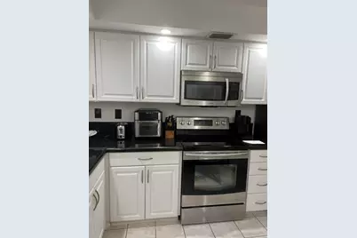 57 Piedmont B, Delray Beach, FL 33484 - Photo 9