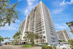 2851 NE 183rd St, Aventura, FL 33160 - Photo 35
