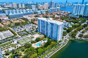 2851 NE 183rd St, Aventura, FL 33160 - Photo 33