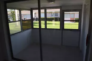 2747 Dudley Dr E, West Palm Beach, FL 33415 - Photo 17