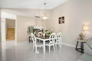 4643 Holly Lake Dr, Lake Worth, FL 33463 - Photo 9