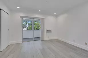 110 Dorchester E, West Palm Beach, FL 33417 - Photo 11