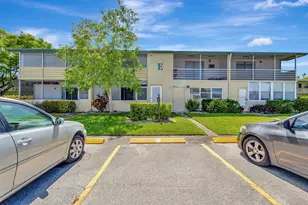 110 Dorchester E, West Palm Beach, FL 33417 - Photo 19