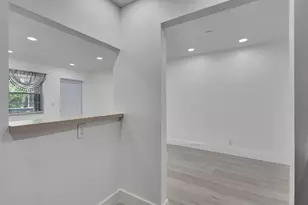 110 Dorchester E, West Palm Beach, FL 33417 - Photo 9