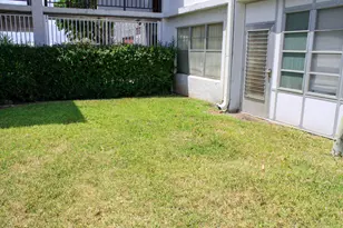 8205 NW 61st St, Tamarac, FL 33321 - Photo 15