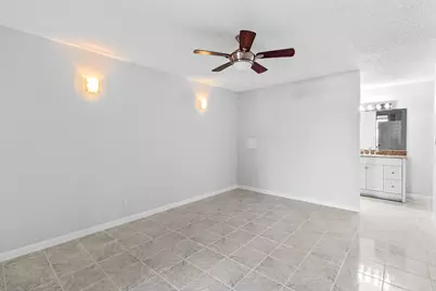 8641 Boca Glades Boulevard W, Unit #B, Boca Raton, FL 33434 - Photo 15