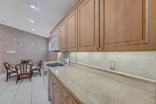 9870 Harbour Lake Cir, Boynton Beach, FL 33437 - Photo 19