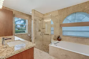 9870 Harbour Lake Cir, Boynton Beach, FL 33437 - Photo 27