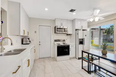 14882 Wildflower Lane, Delray Beach, FL 33446 - Photo 15