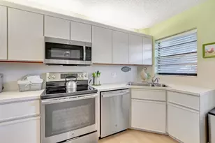 5787 Parkwalk Dr, Boynton Beach, FL 33472 - Photo 13