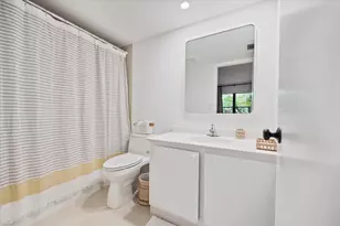 13307 Polo Club Rd, Wellington, FL 33414 - Photo 19