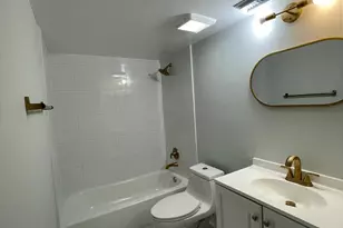 616 Executive Center Dr, West Palm Beach, FL 33401 - Photo 17